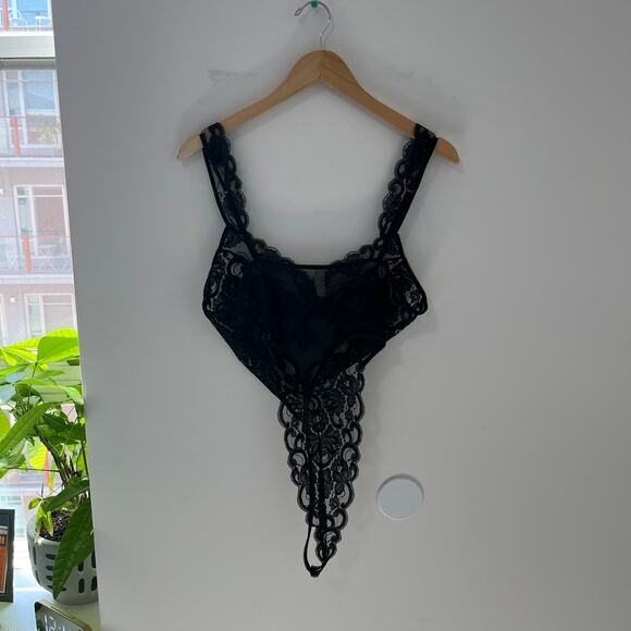 Victoria's Secret Vintage Black Lace Lingerie Bodysuit Size Medium - Picture 5 of 6
